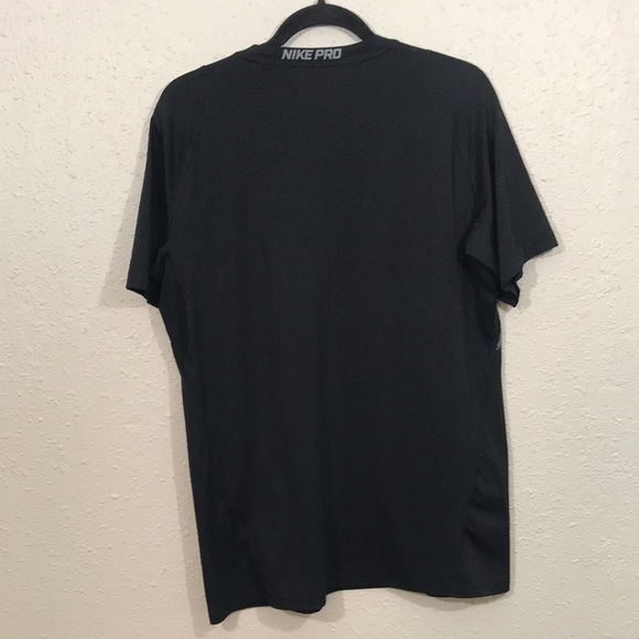 NIKE Mens Pro Fitted Black with Gray Screen Print  Top size L - Picture 7 of 13